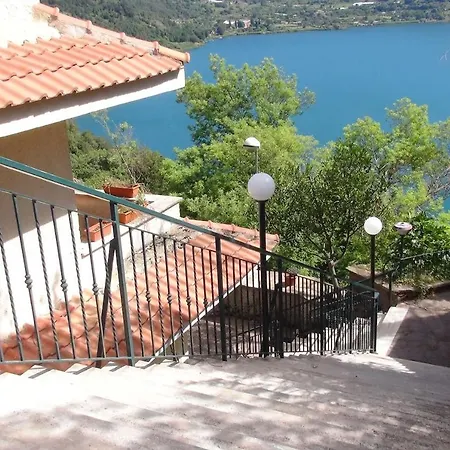 Relax Sul Lago Apartment